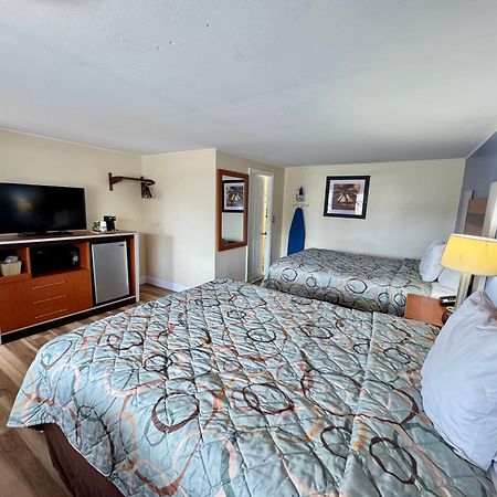 Days Inn By Wyndham - Cape Cod West Yarmouth Ngoại thất bức ảnh