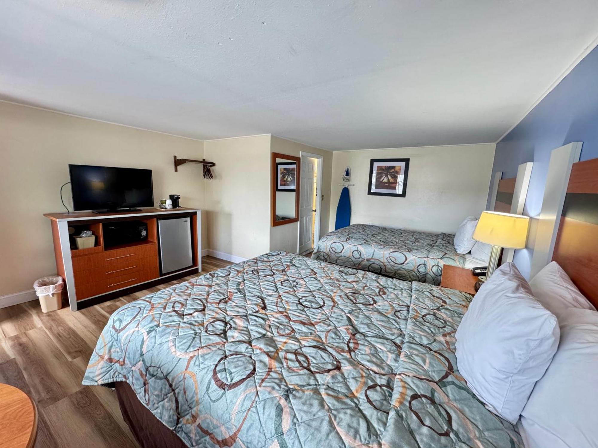 Days Inn By Wyndham - Cape Cod West Yarmouth Ngoại thất bức ảnh